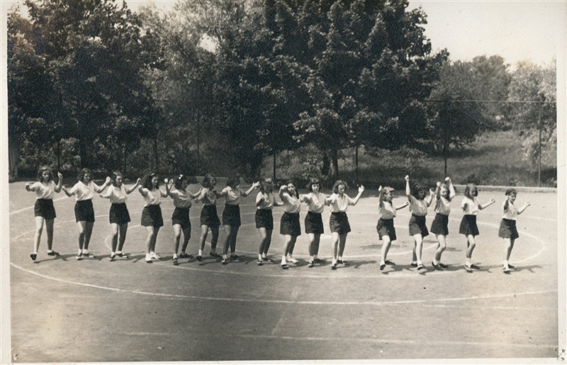 Girls' Phys Ed